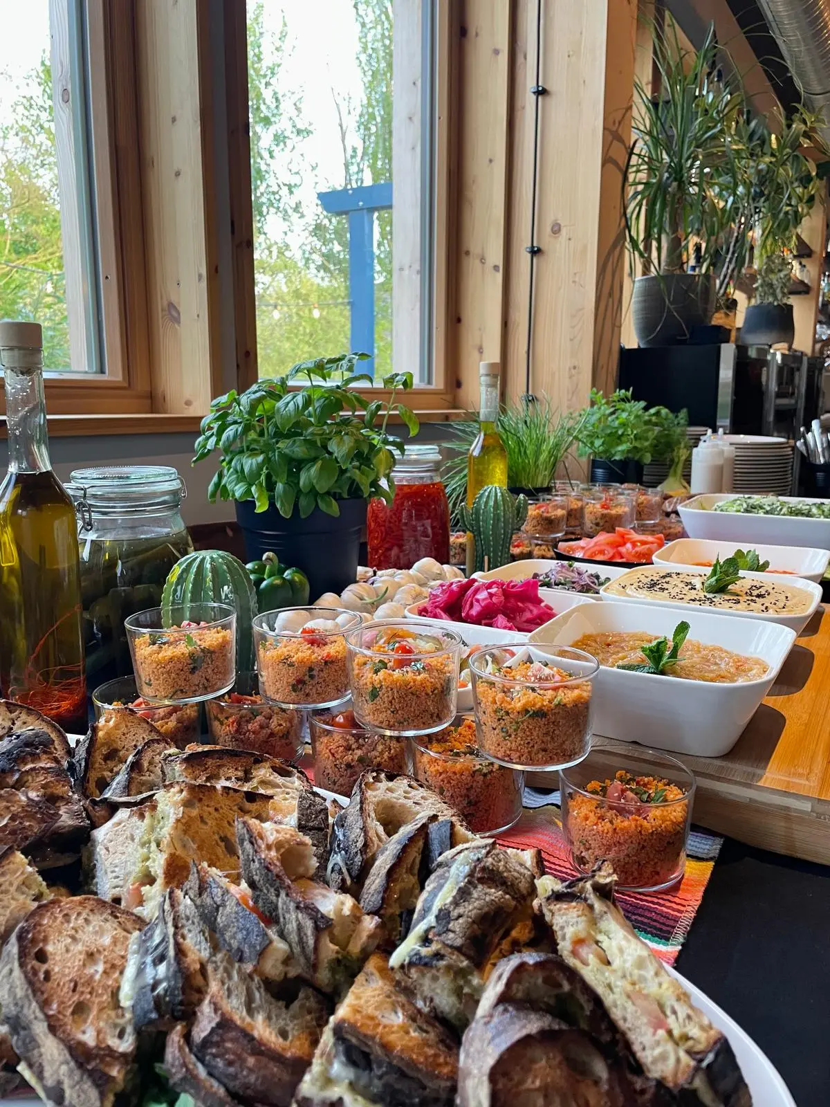 Catering Buffet Mit Brot Bulgursalat Und Dips