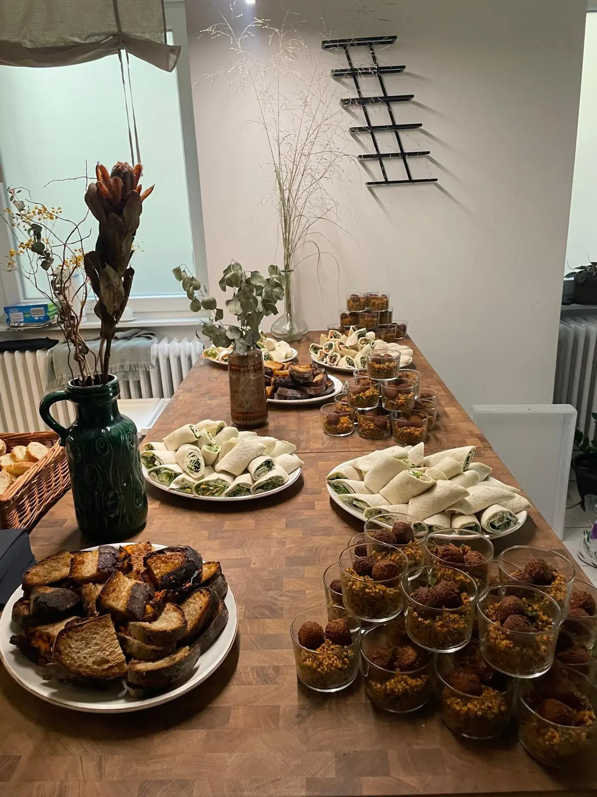 Catering Buffet Mit Wraps Brot Und Snacks
