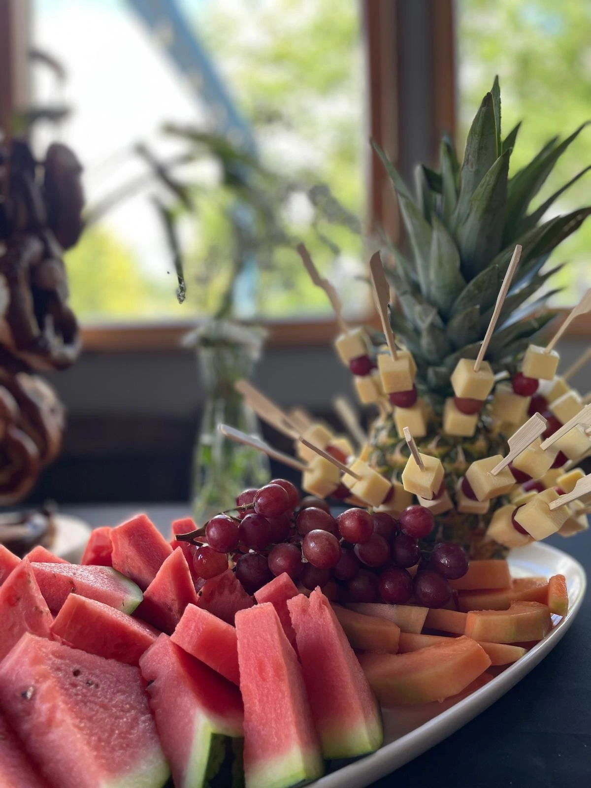 Obstplatte Mit Käse Trauben Spießen Catering